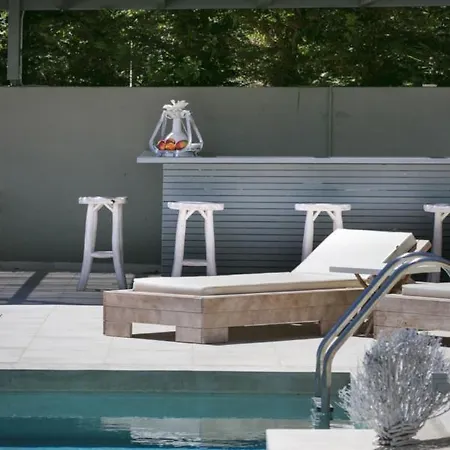 Kleismata Sleeps 10 Pool Air Con Wifi 빌라